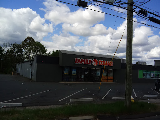 Dollar Store «FAMILY DOLLAR», reviews and photos, 42 Windsor Ave, Vernon, CT 06066, USA