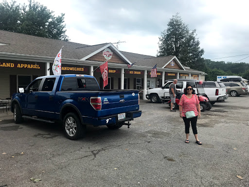 General Store «Middle Bass General Store with Bar and Restaurant», reviews and photos, 940 Fox Rd, Middle Bass, OH 43446, USA