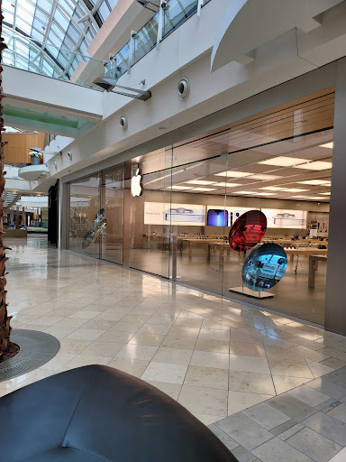 Computer Store «Apple Millenia», reviews and photos, 4200 Conroy Rd, Orlando, FL 32839, USA