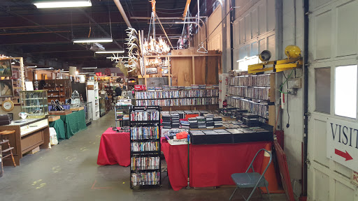 Flea Market «The Slatington Marketplace», reviews and photos, 8281 PA-873, Slatington, PA 18080, USA
