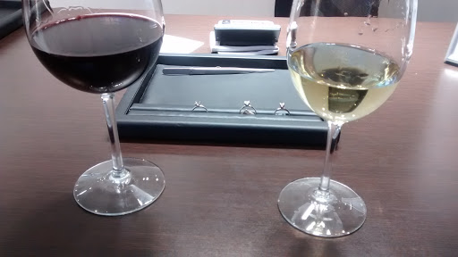 Jewelry Store «Kesslers Diamonds», reviews and photos, 450 E Mason St, Milwaukee, WI 53202, USA