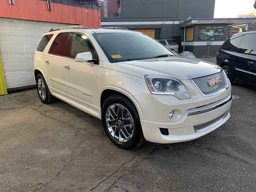 Used Car Dealer «DIAMOND AUTO SALES AND SERVICES 2016», reviews and photos, 1801 W Forest Home Ave, Milwaukee, WI 53204, USA