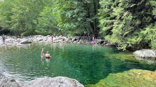 30 Foot Pool, 2H9, Baden Powell Trail, North Vancouver, BC