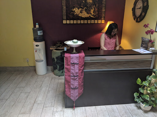 Thai Massage Therapist «Hawaii Thai Massage & Spa», reviews and photos, 5934 Royal Ln #229, Dallas, TX 75230, USA