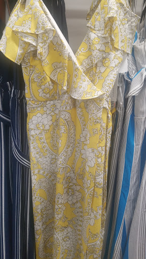 Clothing Store «K&G Fashion Superstore», reviews and photos, 3020 E 9th St, Oakland, CA 94601, USA