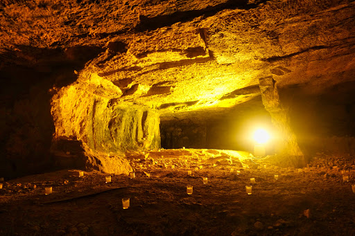 Zedekiah's Cave