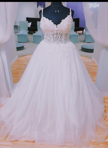 Bridal Shop «Bridal Connection», reviews and photos, 708 N Ankeny Blvd, Ankeny, IA 50023, USA