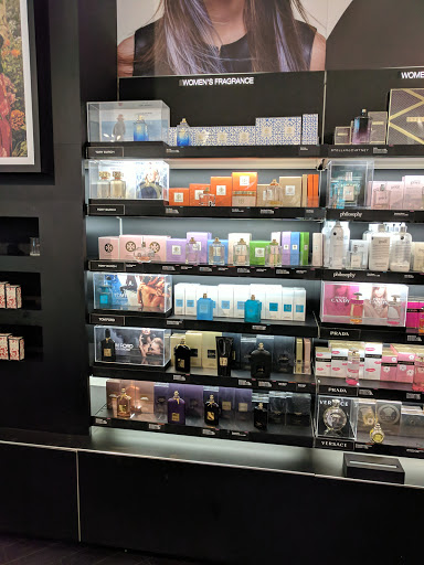 Cosmetics Store «SEPHORA», reviews and photos, 3200 N Sepulveda Blvd, Manhattan Beach, CA 90266, USA