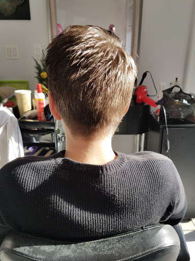 Hair Salon «Crissel New York Hair Salon», reviews and photos, 4013 5th Ave, Brooklyn, NY 11232, USA