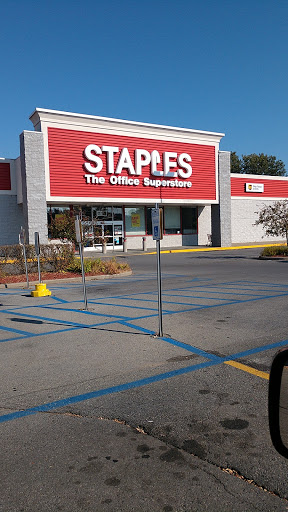 Office Supply Store «Staples», reviews and photos, 752 Upper Glen St, Queensbury, NY 12804, USA