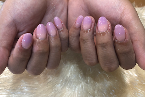 Modern Nails Lashes & Permanent Makeup image