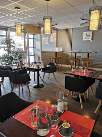 Atmosphère du Restaurant Aux goûts d'ailleurs à Castanet-Tolosan - n°3