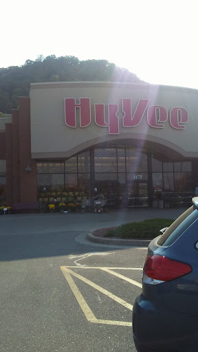 Supermarket «Hy-Vee», reviews and photos, 1475 W Service Dr, Winona, MN 55987, USA