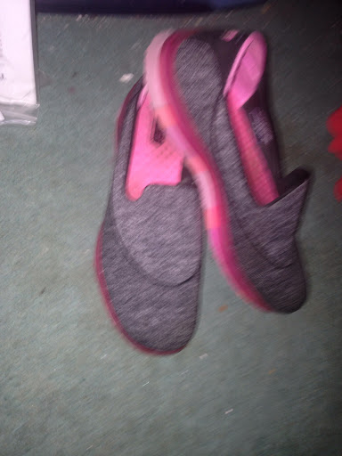 Shoe Store «DSW Designer Shoe Warehouse», reviews and photos, 43 Middlesex Turnpike, Burlington, MA 01803, USA