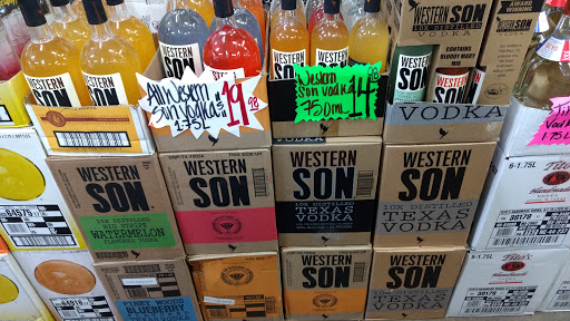 Liquor Store «Liquor Warehouse», reviews and photos, 2125 E Division St, Arlington, TX 76011, USA