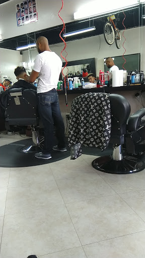 Barber Shop «Razor Cut Barbershop», reviews and photos, 1964 NE 123rd St, North Miami, FL 33181, USA