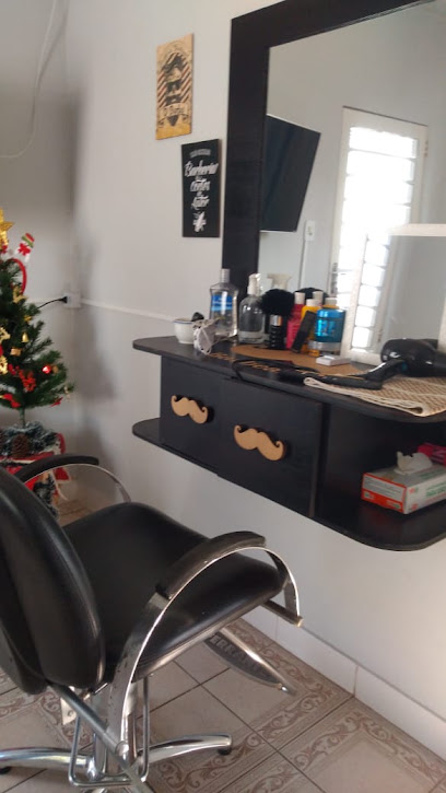 Logo da empresa - Barbearia Vitório
