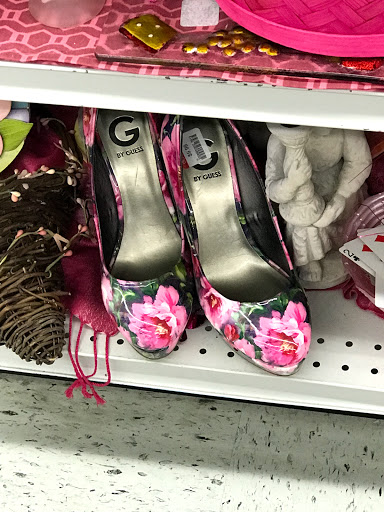 Donations Center «Goodwill Donation and Retail Center», reviews and photos