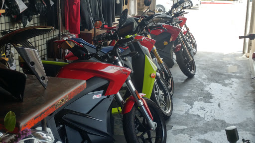 Motor Scooter Dealer «Hollywood Electrics», reviews and photos, 901 N Fairfax Ave, Los Angeles, CA 90046, USA