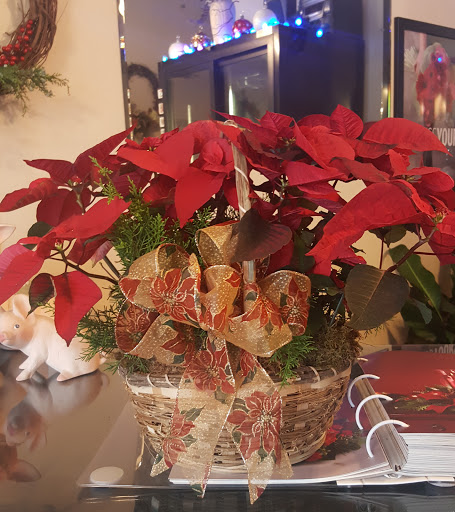 Florist «Shananne Cain Florist Inc», reviews and photos, 123 N Central Ave, Umatilla, FL 32784, USA