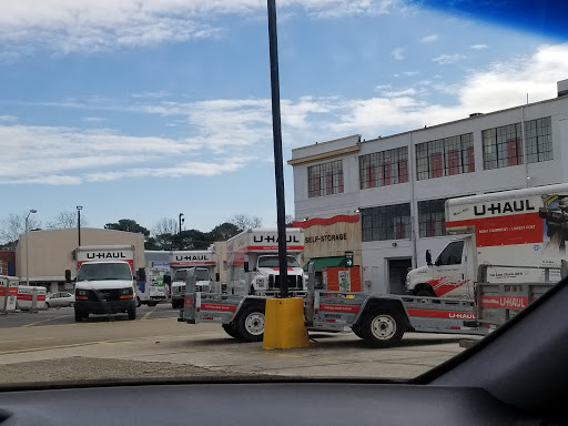 Truck Rental Agency «U-Haul Moving & Storage at Downtown», reviews and photos, 1301 Monticello Ave, Norfolk, VA 23510, USA
