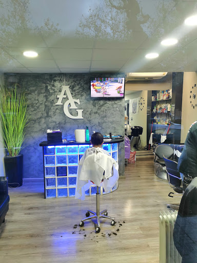 Peluquería ANTONIO GARRiDO en Vilanova del Vallès, Barcelona