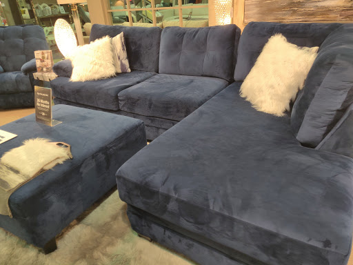 Furniture Store «Value City Furniture», reviews and photos, 5577 Dressler Rd NW, Canton, OH 44720, USA