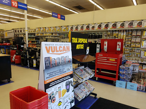Hardware Store «Harbor Freight Tools», reviews and photos, 2636 Carolina Beach Rd, Wilmington, NC 28412, USA