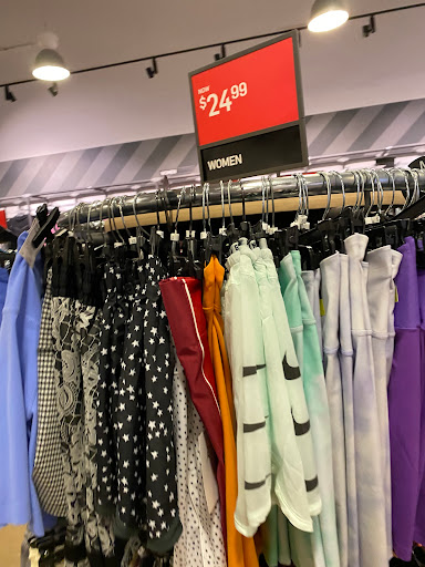 Clothing Store «Nike Factory Store», reviews and photos, 2700 Potomac Mills Cir #511, Woodbridge, VA 22192, USA