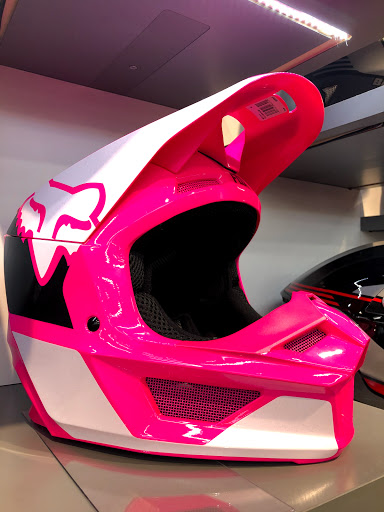 Motorcycle Parts Store «Cycle Gear», reviews and photos, 388 Tarrytown Rd, White Plains, NY 10607, USA