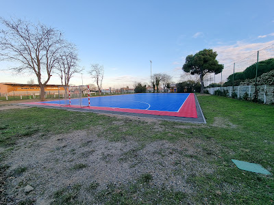 Terrain de Football de Servian à Servian