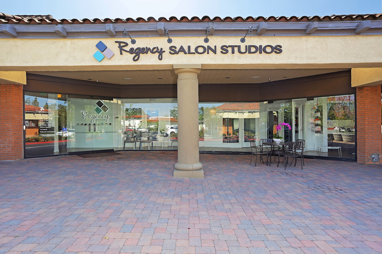 Regency Salon Studios: Westlake Village