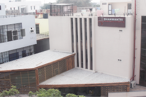 Dhanwantri Superspecialty Hospital Moradabad image