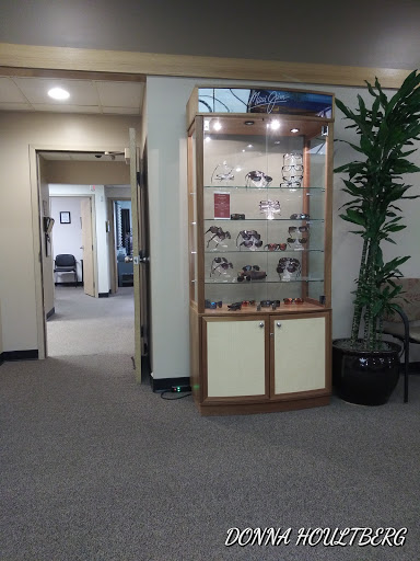 Eye Care Center «Grene Vision Group», reviews and photos, 655 N Woodlawn St, Wichita, KS 67208, USA