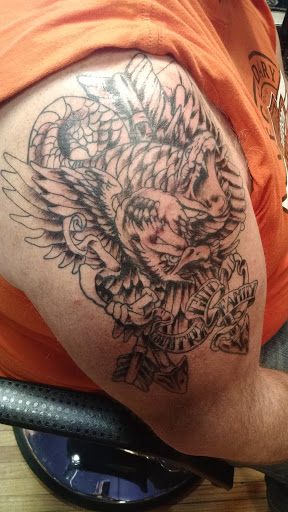 Tattoo Shop «Trigger Happy Tattoo», reviews and photos, 1660 Asbury Rd, Dubuque, IA 52001, USA