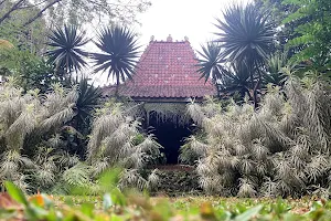 Joglo Nusantara HERI GONKU Setu Pengasinan image