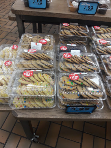 Grocery Store «Schnucks», reviews and photos, 1160 Shackelford Rd, Florissant, MO 63031, USA