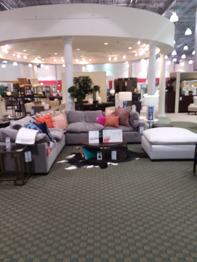 Furniture Store «Value City Furniture», reviews and photos, 3355 Mall Loop Dr, Joliet, IL 60431, USA
