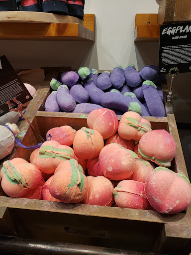 Cosmetics Store «Lush Cosmetics», reviews and photos, 21540 Hawthorne Blvd #414a, Torrance, CA 90503, USA