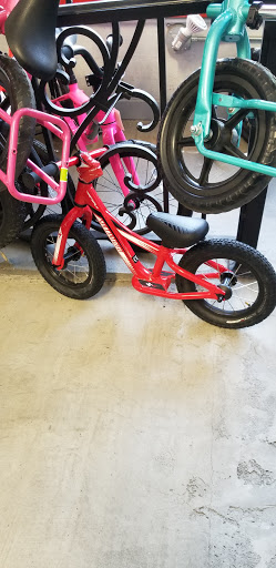 Bicycle Store «Incycle Bicycles», reviews and photos, 175 S Fair Oaks Ave, Pasadena, CA 91105, USA