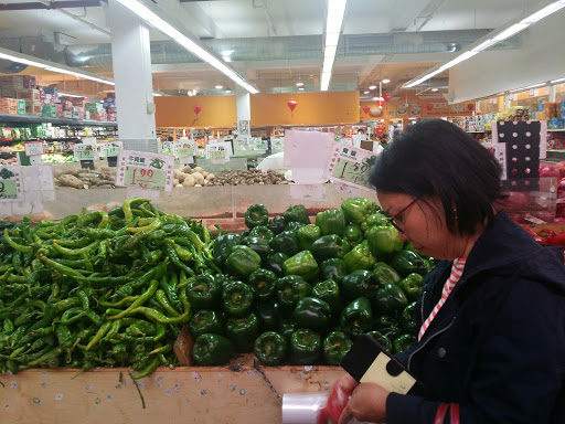 Asian Grocery Store «IOG Supermarket», reviews and photos, 19525 69th Ave, Fresh Meadows, NY 11365, USA