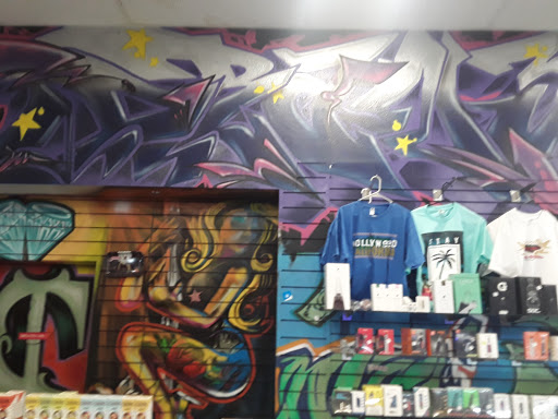 Tobacco Shop «AK SMOKE SHOP», reviews and photos, 5135 W Shaw Ave, Fresno, CA 93722, USA