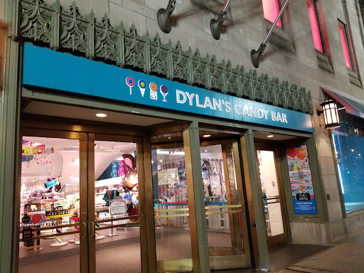 Shopping Mall «The Shops at North Bridge», reviews and photos, 520 N Michigan Ave, Chicago, IL 60611, USA