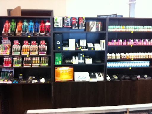 Tobacco Shop «Blend Smoke Shop», reviews and photos, 83103 Ave 48 #1e, Coachella, CA 92236, USA