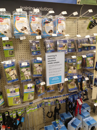 Pet Supply Store «PetSmart», reviews and photos, 105 Wagner Rd, Monaca, PA 15061, USA