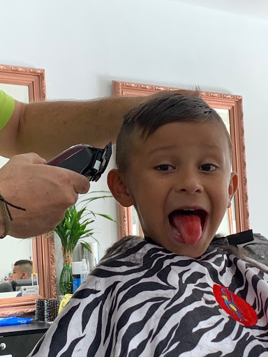 Beauty Salon «Oxigeno Beauty Salon», reviews and photos, 123 Meridian St, East Boston, MA 02128, USA