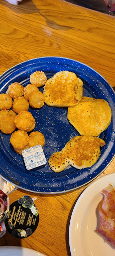 American Restaurant «Cracker Barrel Old Country Store», reviews and photos, 7060 Concourse Pkwy, Douglasville, GA 30134, USA