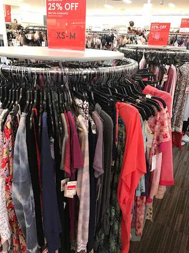 Department Store «Nordstrom Rack Tempe Marketplace», reviews and photos, 1900 E Rio Salado Pkwy, Tempe, AZ 85281, USA