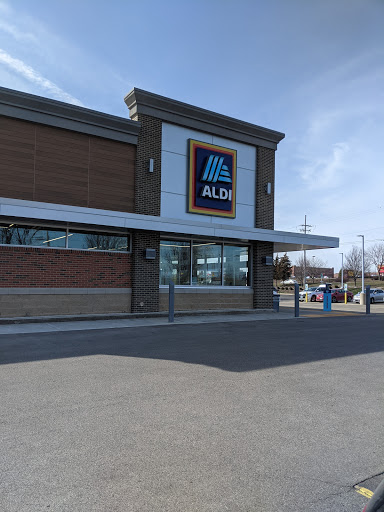 Supermarket «ALDI», reviews and photos, 1390 Deep Lake Rd, Antioch, IL 60002, USA