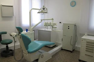 Sanident Ambulatorio Odontoiatrico image